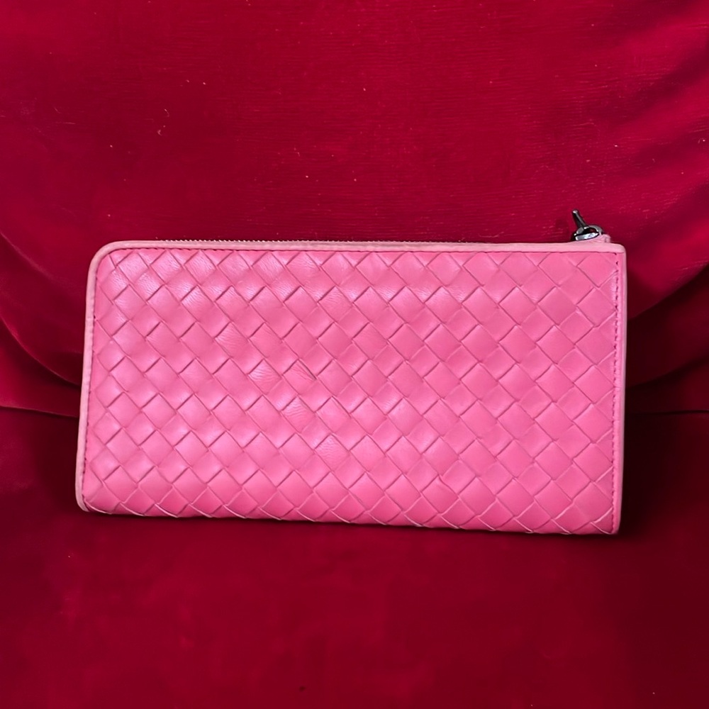 Bottega Veneta pink wallet